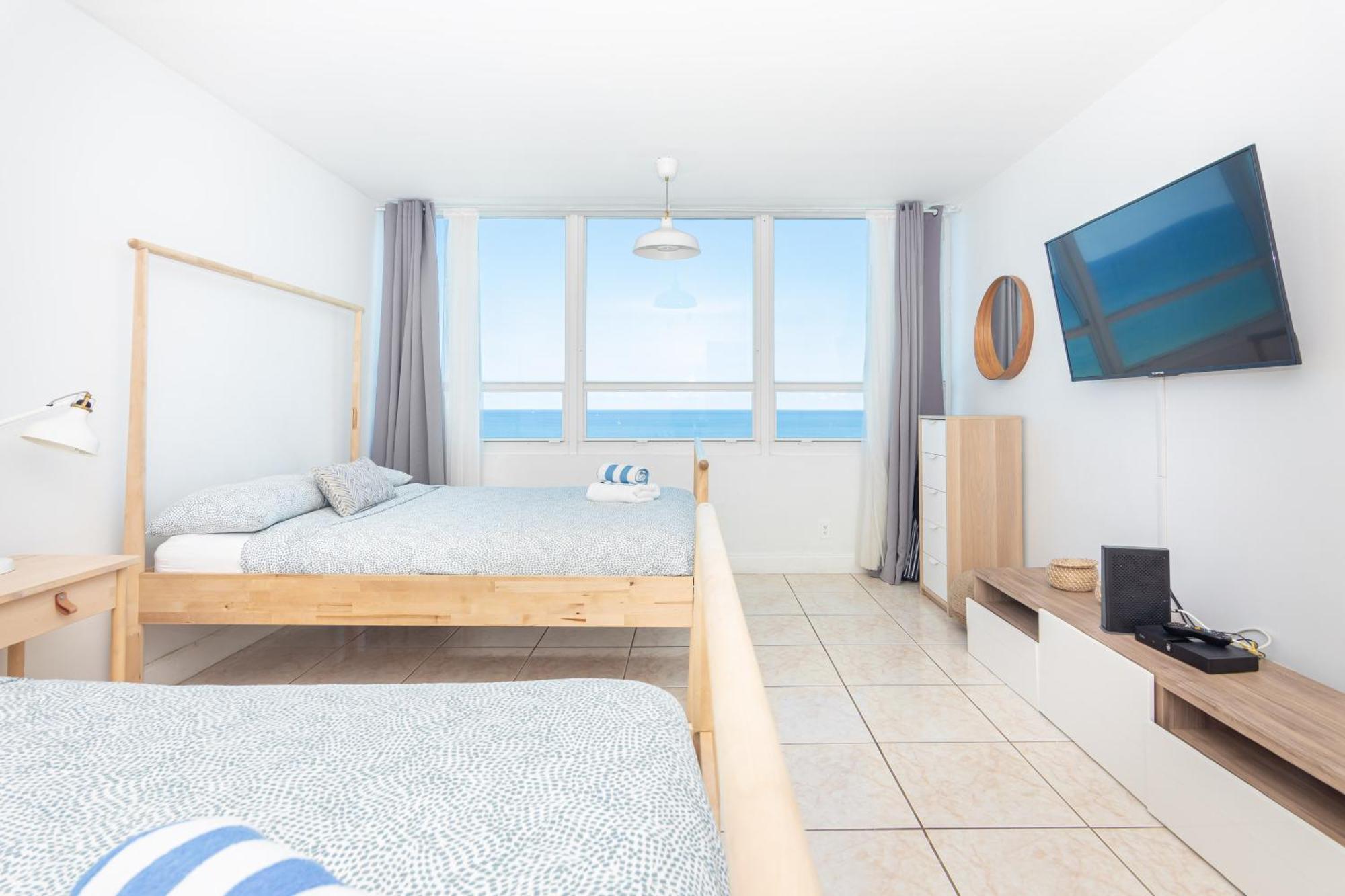 ميامي بيتش Girasole Apartments الغرفة الصورة